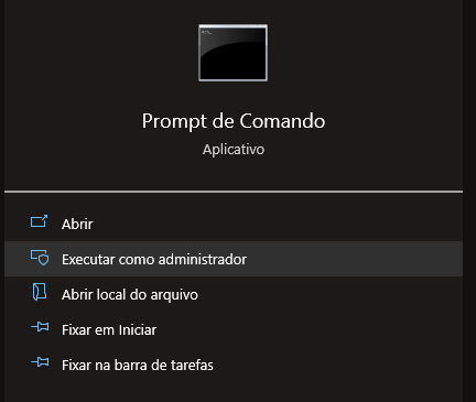 Prompt de Comando com a opção executar como administrador em destaque