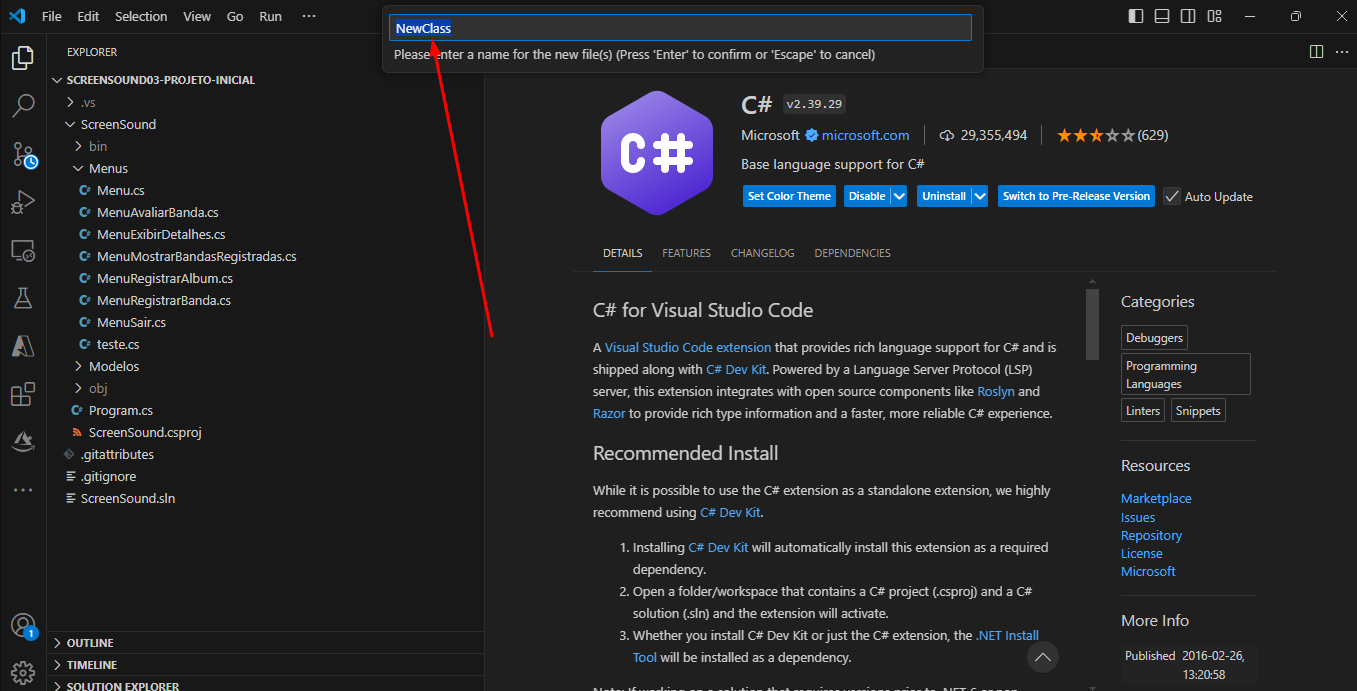 Print da tela do VSCode com um campo para digitar o nome da classe em C# na parte superior do VSCode