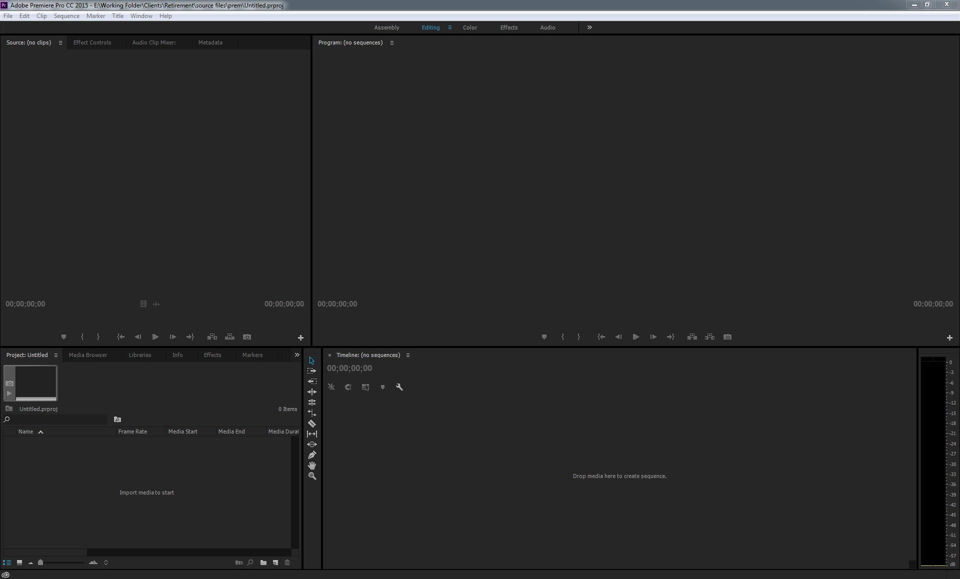 Interface inicial cinza do Adobe Premiere Pro, formada por cinco painéis divididos em duas linhas, dois na primeira e três na segunda. Na primeira linha, temos o monitor de origem à esquerda e o monitor de programa à direita; e na segunda linha, temos o painel de projeto à esquerda, o painel de ferramentas no centro, e a timeline à direita.