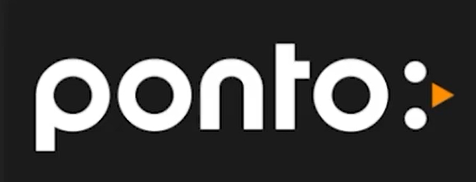 nova logomarca da Pontofrio sobre fundo preto. em caixa baixa e fonte arredondada, a palavra "ponto" em cor branca, seguida de dois pontos e uma setinha laranja, representando o bico do pinguim.