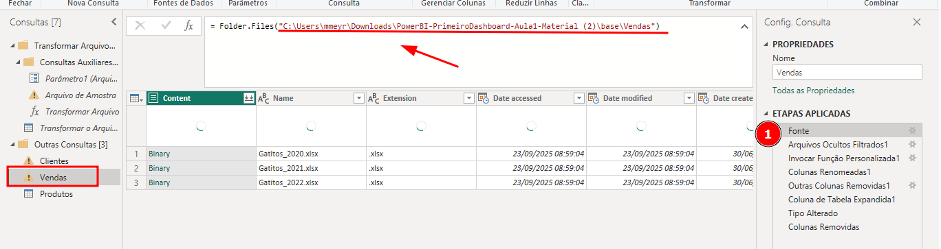 Tela do Power Query com a consulta **Vendas** selecionada e alerta de erro. A fórmula `Folder.Files()` mostra um caminho de pasta  do instrutor. A tabela lista arquivos Excel (Gatitos\_2020.xlsx, Gatitos\_2021.xlsx, Gatitos\_2022.xlsx). No painel direito, a etapa **Fonte** está destacada em Etapas Aplicadas.
 