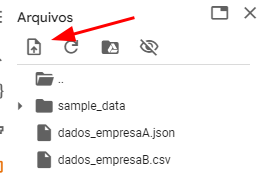 Captura de tela mostrando uma célula de código com a atribuição de variáveis: `path_json = 'dados_empresaA.json'` e `path_csv = 'dados_empresaB.csv'`. Na lateral esquerda, a seção de upload exibe os dois arquivos enviados: "dados_empresaA.json" e "dados_empresaB.csv". 