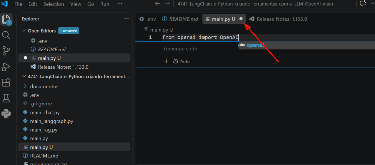 Captura de tela do Visual Studio Code com tema escuro. Uma seta vermelha aponta para a aba superior do arquivo "main.py U", destacando um círculo branco (bolinha) ao lado do nome do arquivo, indicando que há alterações não salvas. Na barra lateral esquerda (Explorer), o painel "Open Editors" exibe o aviso "1 unsaved" e lista o arquivo "main.py U" com um círculo idêntico.