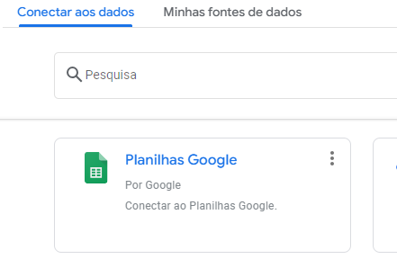 Captura de tela do Google Studio. Na aba “Adcionar dados ao relatórios”, há um campo de pesquisa, e há um botão indicando “google planilhas.