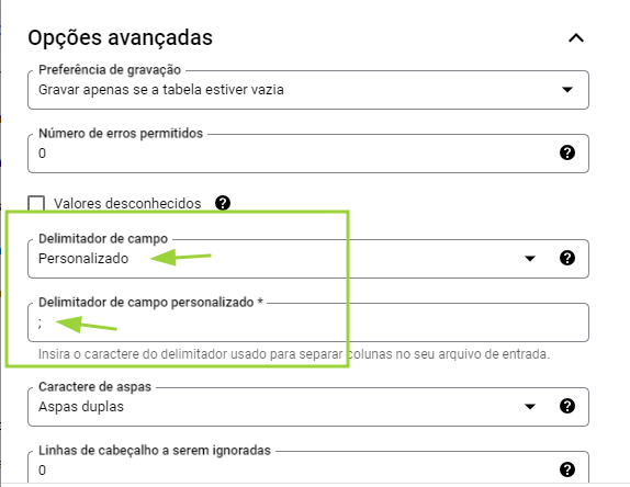 Imagem mostrando uma interface de configurações avançadas. O foco está na seção 'Delimitador de campo', onde a opção 'Personalizado' está selecionada. Abaixo, há um campo de texto onde o delimitador personalizado ';' está inserido