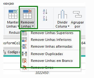 Captura de tela mostrando o botão remover linhas no power query. Ele está destacado de verde e selecionado, com suas subopções de remoção de linhas, em branco, duplicadas e erro aparente, também destacado.