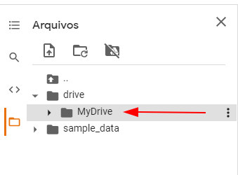 Barra lateral do Colab com destaque na pasta MyDrive
