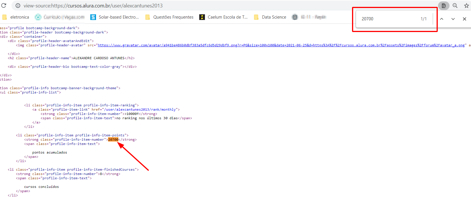 Código fonte da página do aluno na alura, procurando o valor 20700 por meio da barra de procura e com uma setinha vermelha indicando onde esse número foi encontrado no código