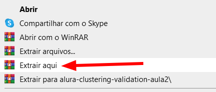 Imagem com fundo cinza das opções que aparecem ao clicar com o botão direito no arquivo compactado. A opção Extrair aqui encontra-se destacada por uma seta vermelha