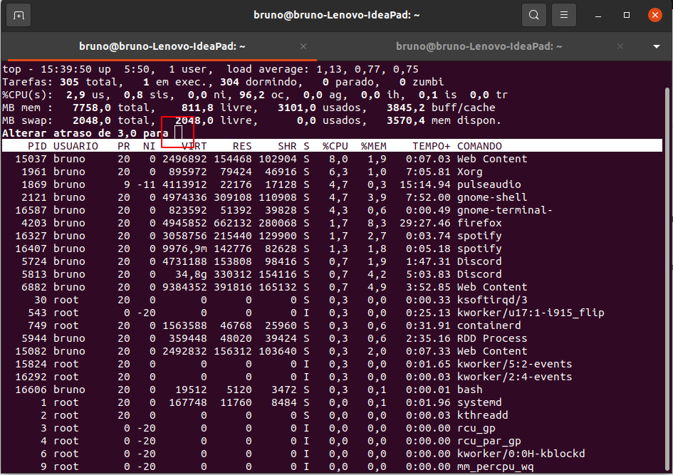 Terminal do linux com o comando top ligado e o cursor de escrita logo acima da tabela de processos