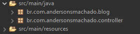 Dentro da pasta source folder "src/main/java" possui dois pacotes o primeiro se chama "br.com.andersonsmachado.blog" que é o pacote de boot e o segundo é o "br.com.andersonsmachado.controller"