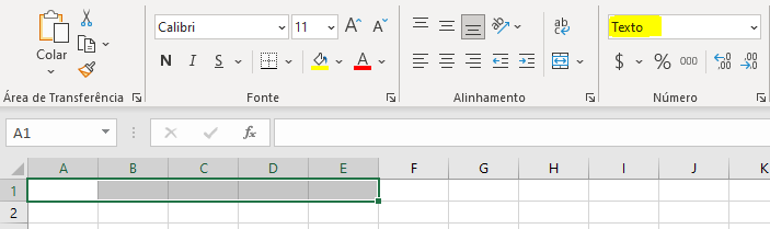 Captura de tela do excel com cinco células selecionadas, sendo elas: A1, B1, C1, D1 e E1. E um marcado amarelo indicado a alteração de formato das células para TEXTO.