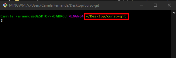 Git Bash com destaque no texto ~/Desktop/curso-git