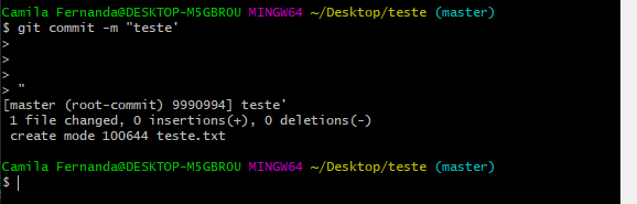 Gitbash com o comando acima realizado retornando uma mensagem informando que o commit deu certo.