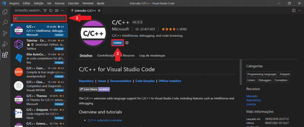 Página de extensão do Visual Studio Code onde no pesquisador está escrito c além de estar destacado com um quadrado vermelhor e também uma seta vermelha com o número 1 em branco. O botão de instalar também está destacado com um seta vermelha com o número dois e um quadrado ao redor do botão.