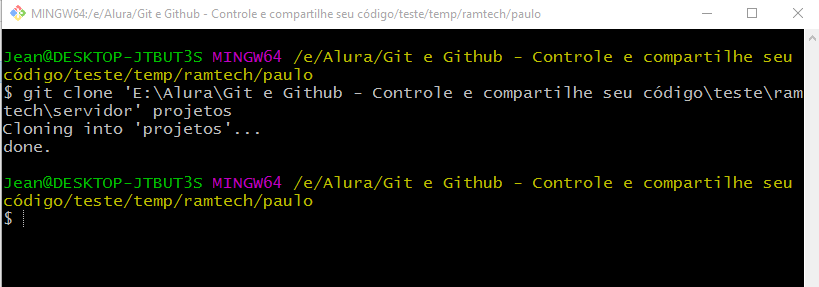 Imagem do Git Bash com um comando git clone da pásta 'E:\alura\Git e Github - Controle e compartilhe seu código\teste\ramtech\servidor'