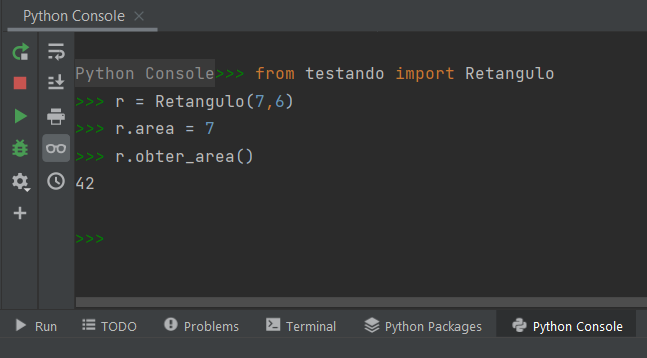 python console com a importação da classe retângulo e o retorno dá área do retângulo 