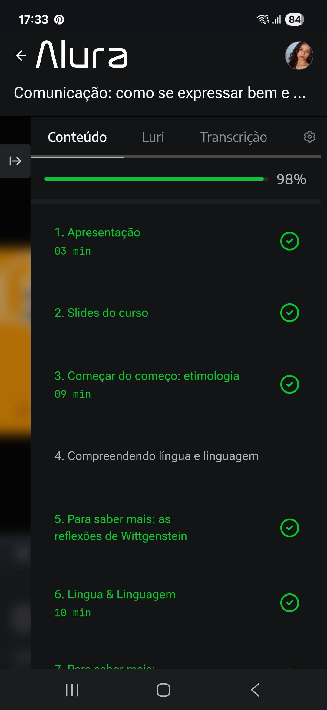 A imagem é um print dos tópicos do mwu curso de comunicação que está com erro na conclusão do tópico 4