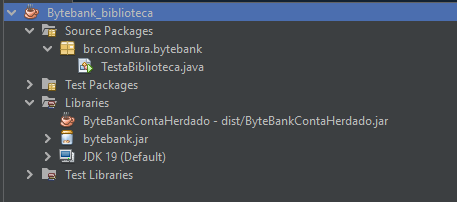 imagem da aba projects no NetBeans, dentro da pasta Libraries há o projeto "ByteBankContaHerdado - dis/ByteBankContaHerdado.jar"(seu ícone é uma xícara) e o arquivo.jar "bytebank.jar" (ícone de jarra)